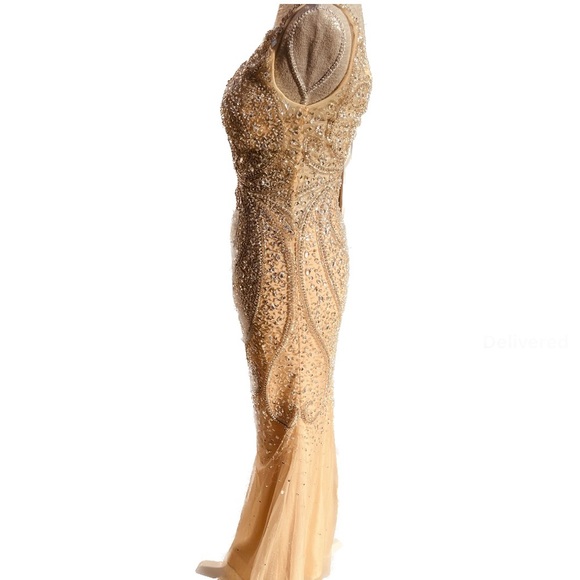 FULL LENGTH V NECK SEQUIN GOWN - ASPEED Size Small - Picture 5 of 10